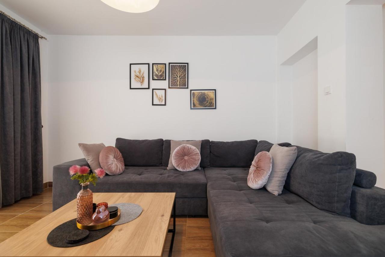 Spacious And Modern App With Big Terrace Malinska Extérieur photo