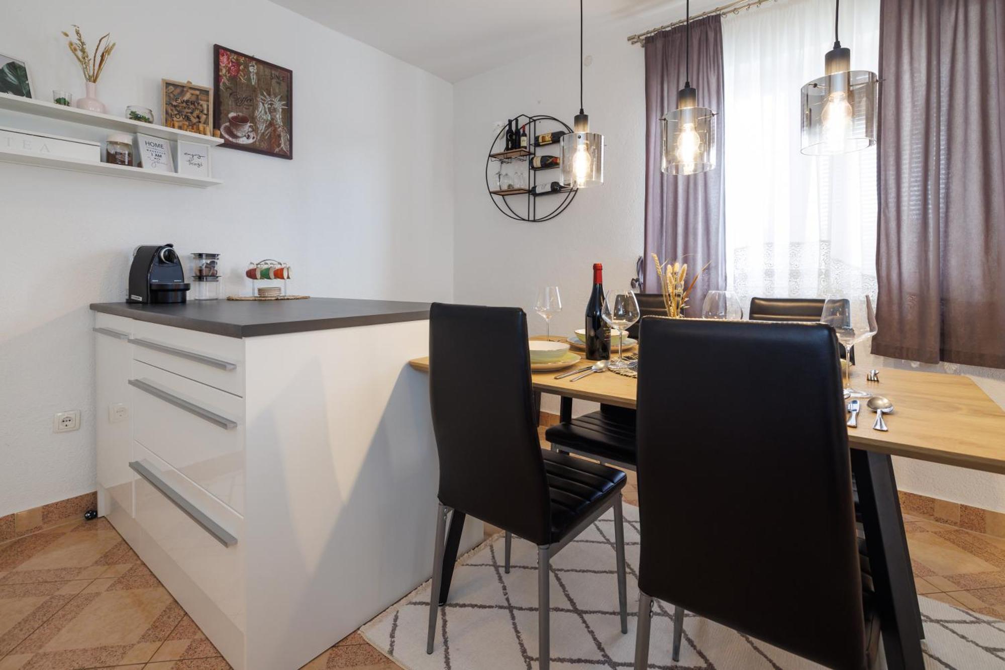 Spacious And Modern App With Big Terrace Malinska Extérieur photo